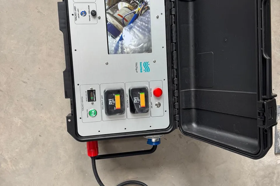 SeaTRiO integrated topside system