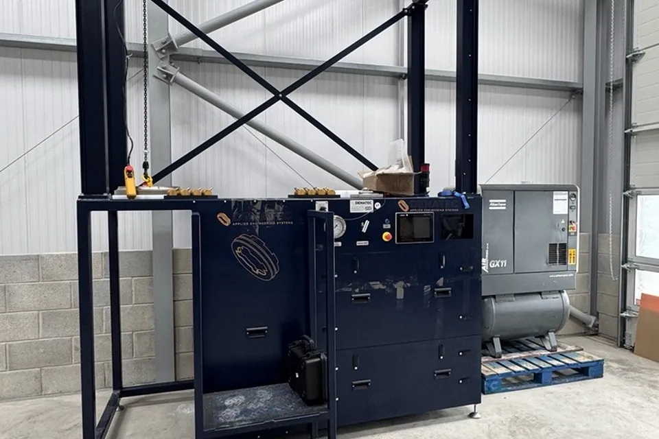 Hydrostatic pressure testing equipment at SeaTRiO